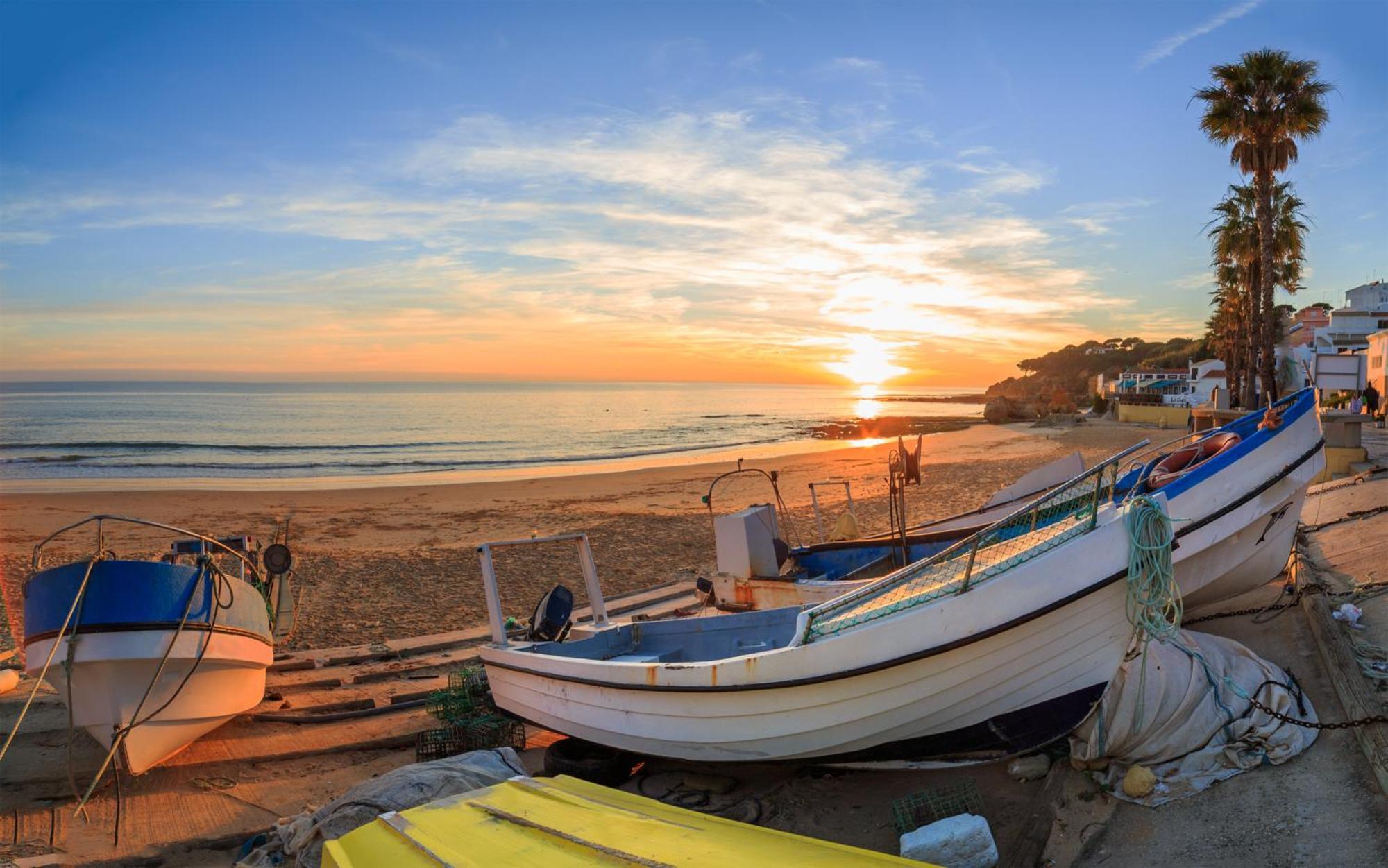 Typical Fisherman's With Amazing Sea Views!