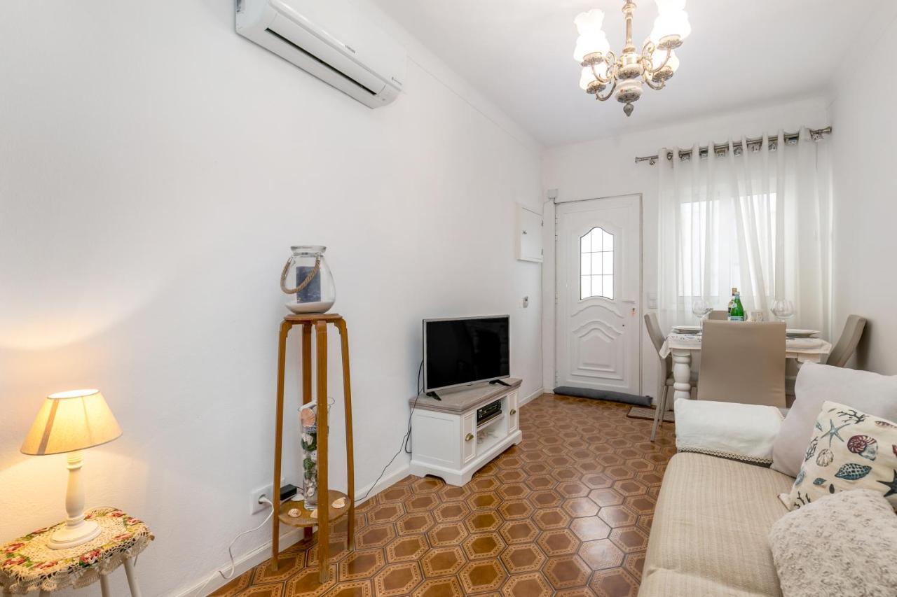 Typical Fisherman's With Amazing Sea Views! Holiday home Albufeira